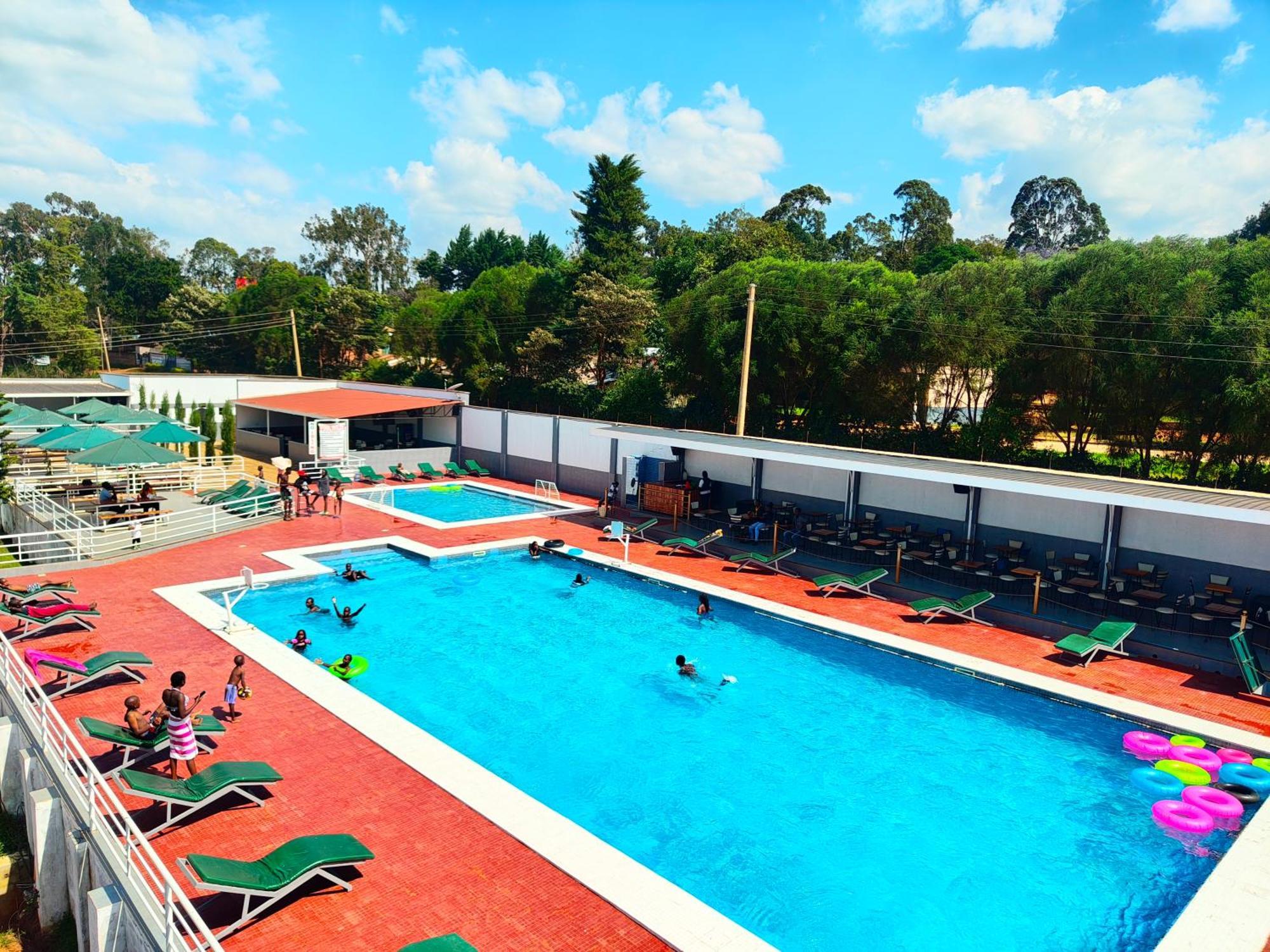 Super Break Hotel Kitale 外观 照片